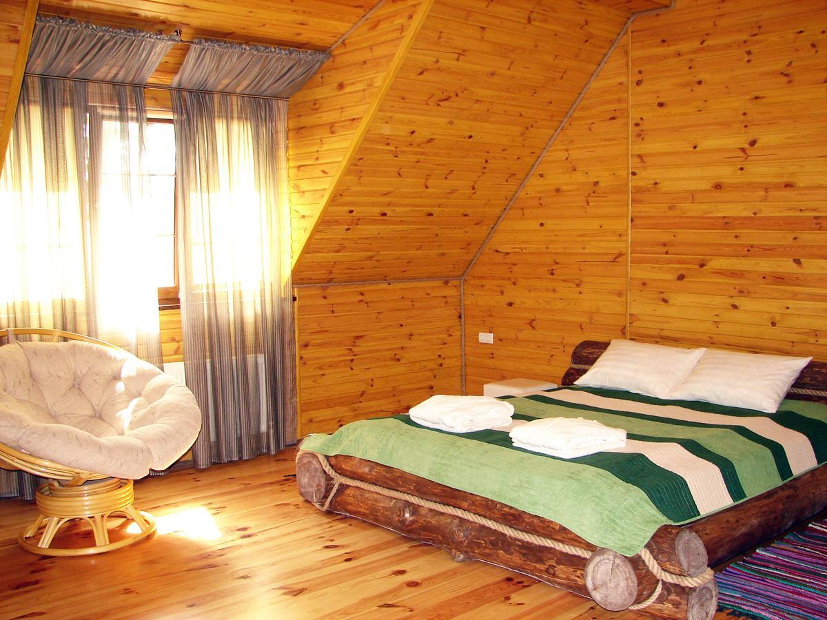 Hotel Pershyi Kordon Tourist Complex Medvedevka Habitación foto